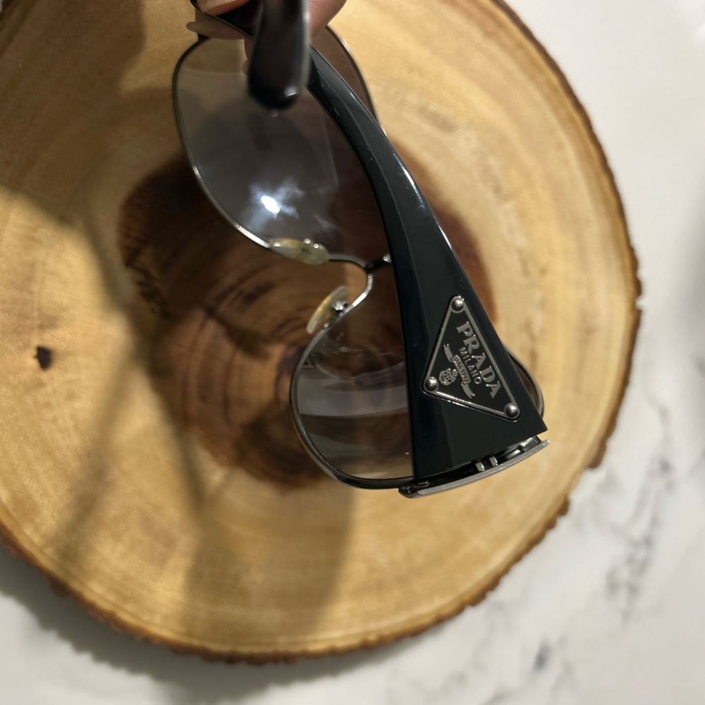 Prada sun glasses